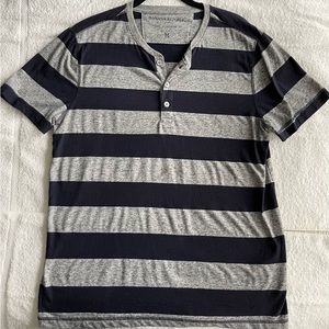 Banana Republic Men’s short sleeve T shirt